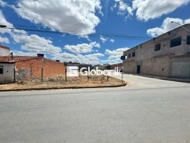 Terreno à venda Planalto 286m² Montes Claros MG