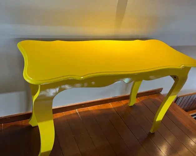 Aparador laka Amarelo