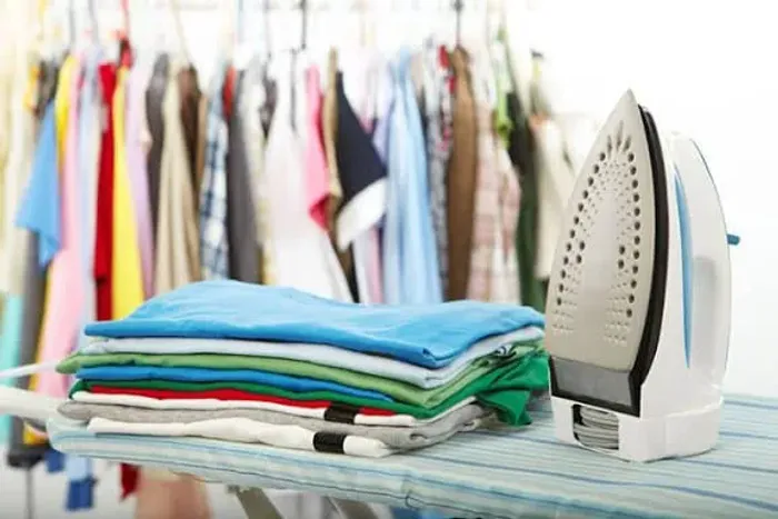 Lavo e passo suas roupas com cuidado