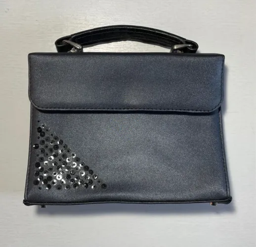 Bolsa Feminina Preta com Detalhes em Paetês festa maleta mão