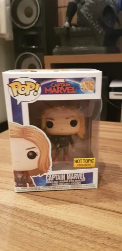 Captain Marvel Funko POP Exclusivo Hot Topic!