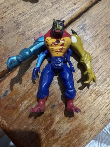 Boneco Ben 10 Kevin Supremo (Kevin Levin)