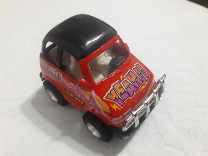 Carrinhos para brinquedos e coleções