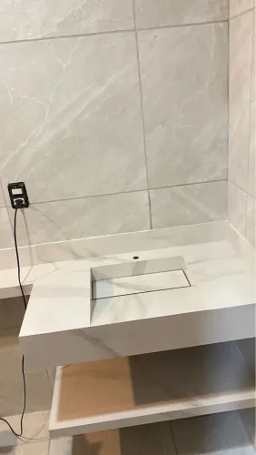 Lavatório esculpido no porcelanato