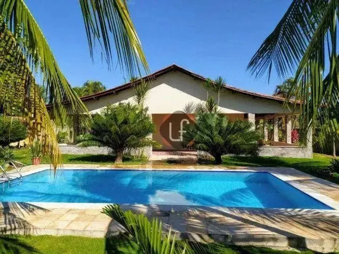 Casa Ampla com 2000 m² de Terreno com piscina em Tapuio-Fronteira de Aquiraz com Eusébio-C