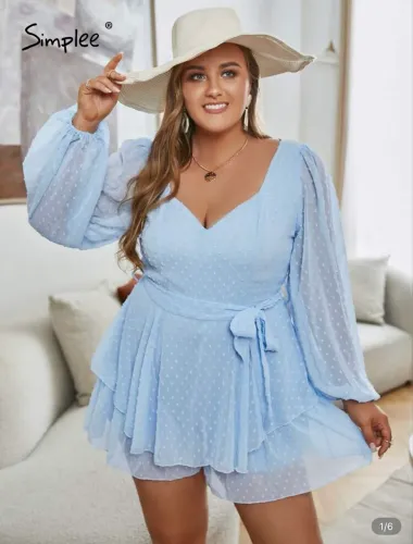 Macaquinho plus size romântico azul