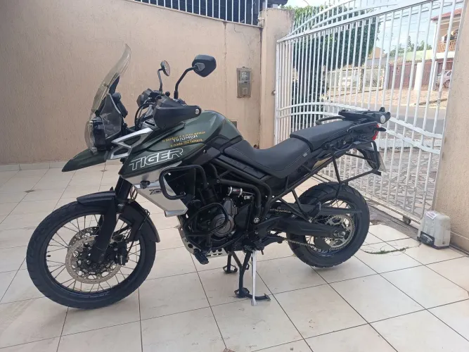 Tiger 800 xcx verde