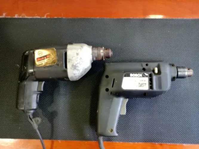Par de Furadeiras 110V