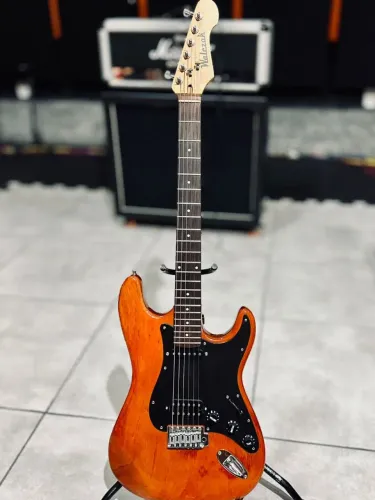 Guitarra Strato Walczak Custom Shop 