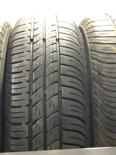 Pneu 175/65/14 p4 Pirelli 85 % de vida 