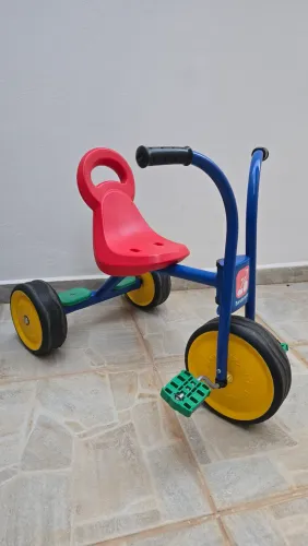TRICICLO BANDEIRANTES MODELO ESCOLAR