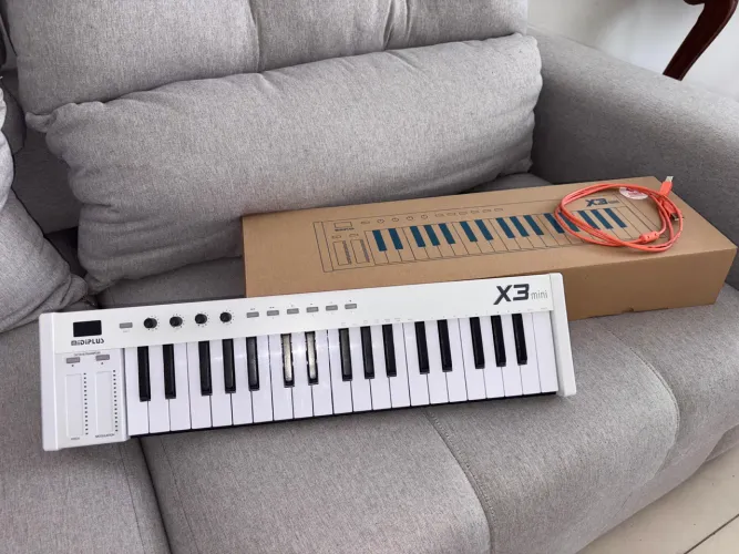 Teclado MIDI Midiplus X3 Mini