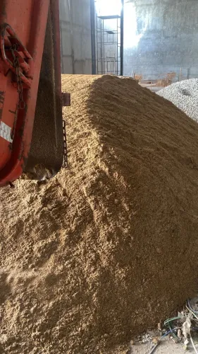 AREIA GROSSA DE PRIMEIRA 6M e 12M