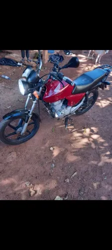 Moto toda em dias so precisa trocar peneu traseiro