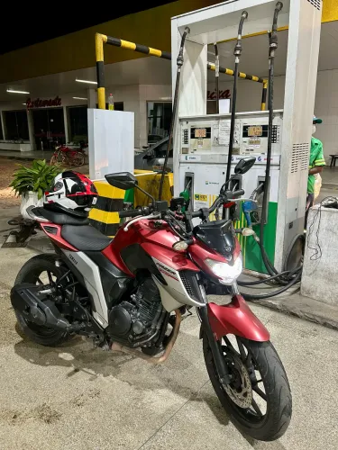 FZ25