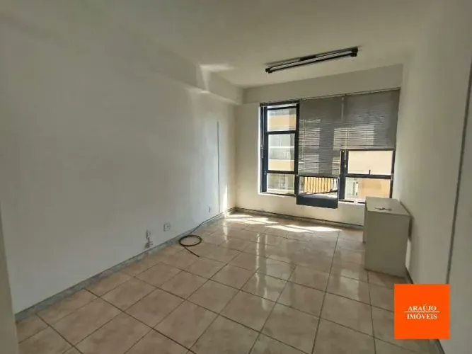 SALA A VENDA DE 40m2 NO BAIRRO SAVASSI