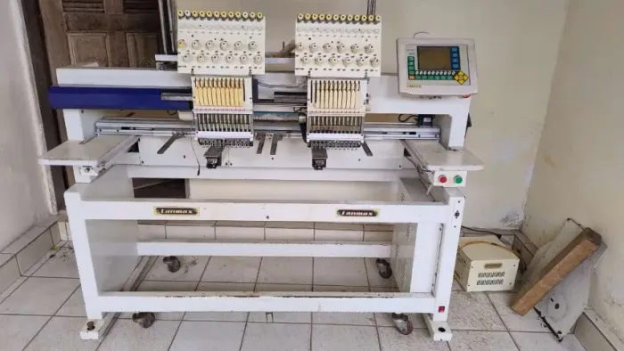 Maquina de bordar industrial duas cabeças 