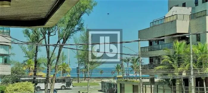 JBRB213766 - Julio Bogoricin Vende Recreio apartamento quadra praia 2quartos 1suíte armári