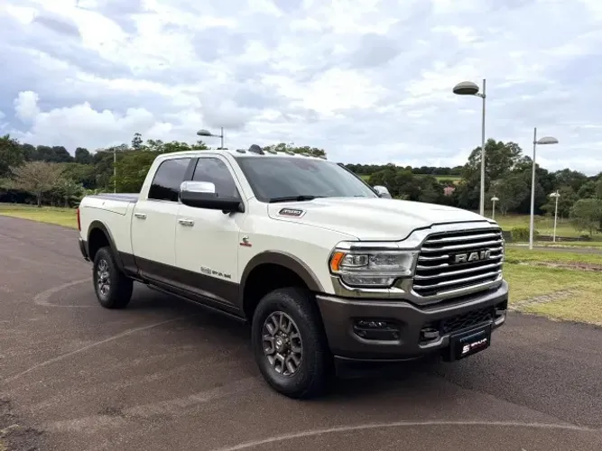 Ram 3500 Limited Longhorn 6.7 TB CD Diesel 2022