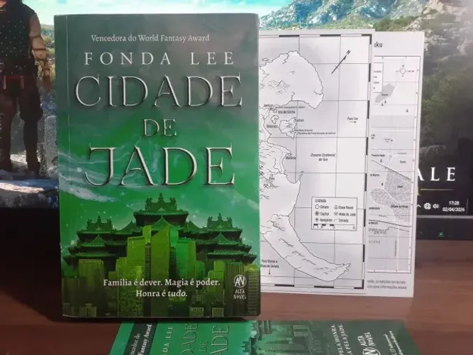 Cidade de Jade | Fonda Lee | Livro de Ficção e Fantasia Incrível