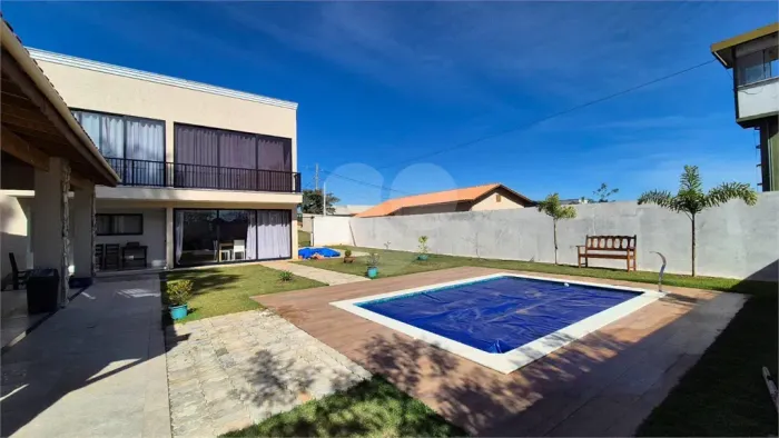 Casa à venda com 4 suítes no condomínio Vilaggio Araçoiaba, Araçoiaba Da Serra - SP
