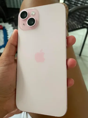 iPhone 15 plus rosa