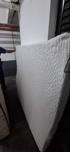 Vendo 2 colchões de casal, poucas vezez usado