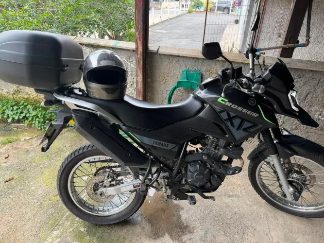 Vendo moto yamaha crosser