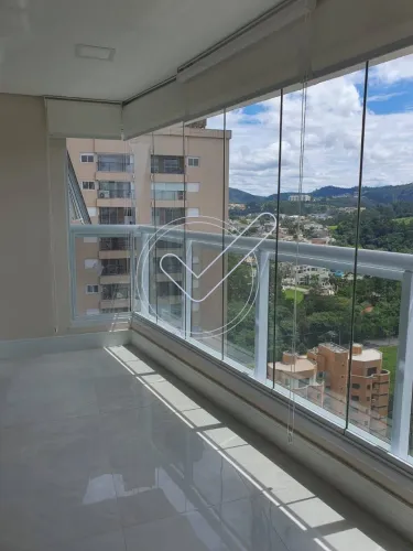 Apartamento no Glass Design Alphaville - 1 suíte, andar alto e 2 vagas