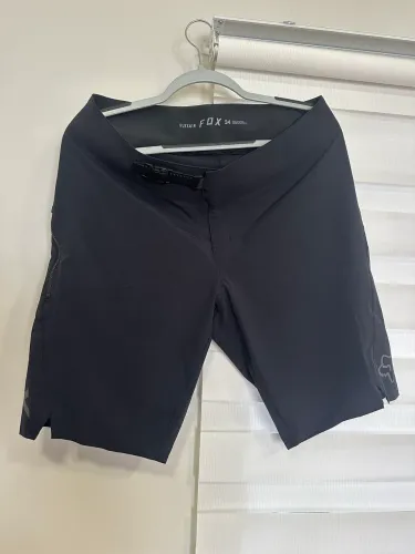 Bermuda MTB Fox Flexair Lite tamanho 34 (42br)