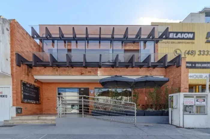 Casa comercial à venda na Agronômica