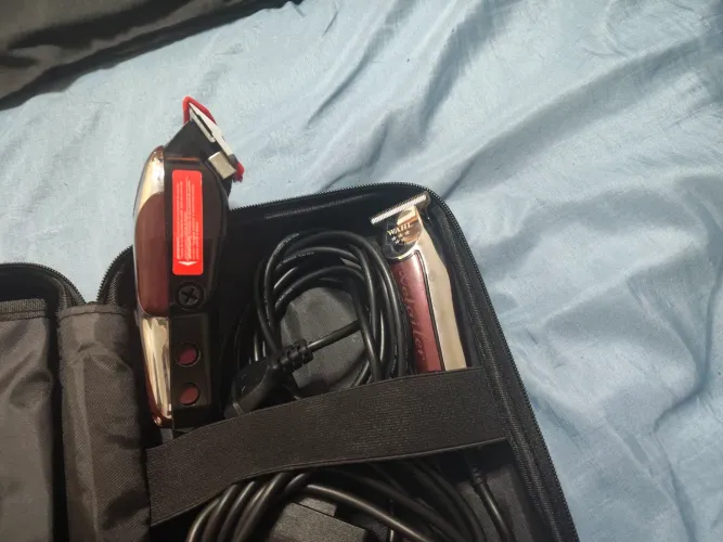 Máquina de Cortar Cabelo Wahl Magic Clip Profissional - Kit Completo