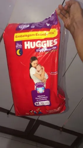 Fraldas huggies roupinha