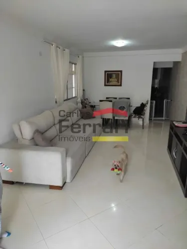 Sobrado a venda, Vila Santa Maria, Zona Norte, 03 dormitórios, 01 vaga