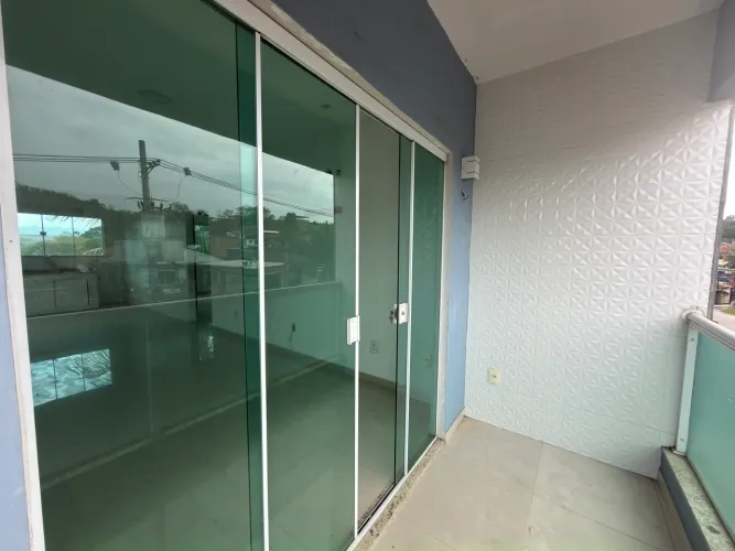 Alugo casa com fino acabamento em Monte Castelo