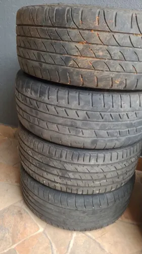 Pneus aro 17 em bom estado
