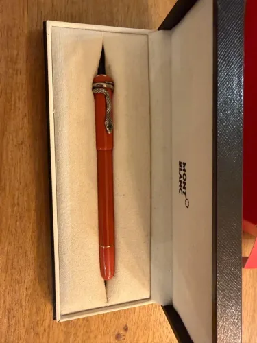 Caneta Montblanc Heritage Special Edition coral