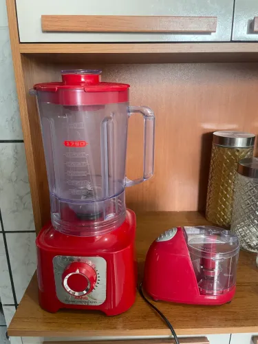 Liquidificador e mixer elétrico