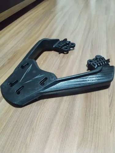 Suporte de Baú Scam CB 300F