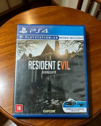Resident Evil 7: Biohazard - PS4 (Modo VR Incluso)