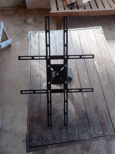 Suporte para TV articulado 