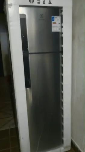 GELADEIXA ELECTROLUX LACRADA