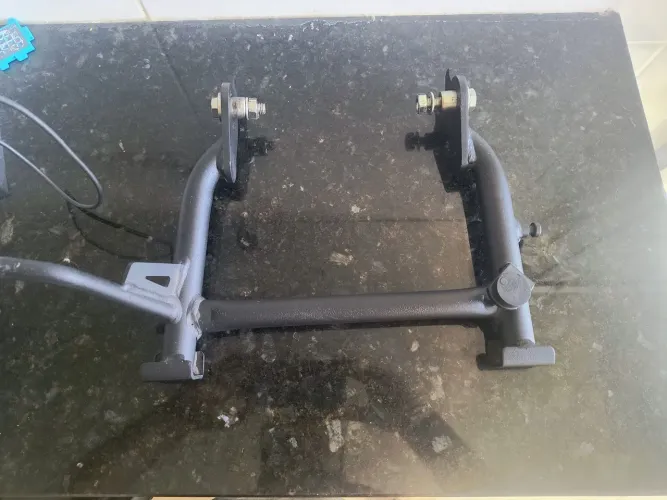 CAVALETE CENTRAL FZ25
