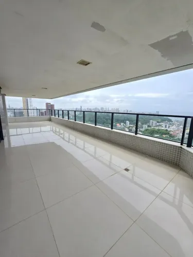 Apartamento a venda em Ondina com 3 suites nascente e vista mar no Mont Saint Michel
