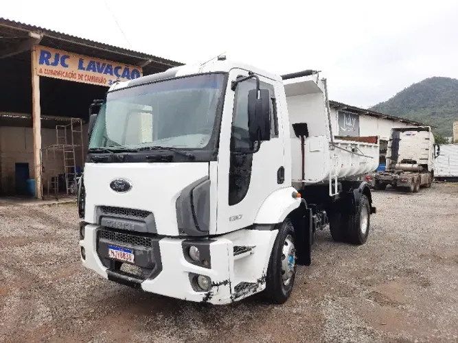 FORD CARGO 1317E 2012 TOCO CAÇAMBA