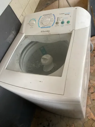Máquina de lavar 12 quilos