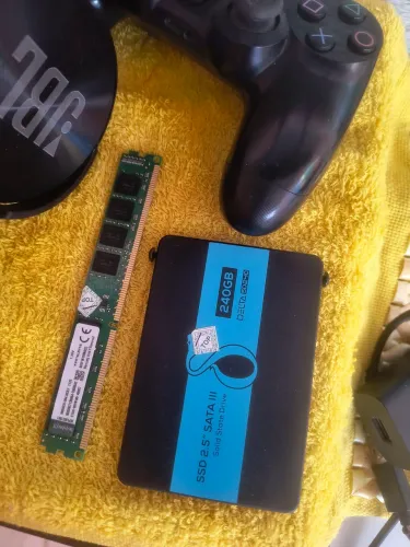 SSD 240 GB MUITO POUCO USADO