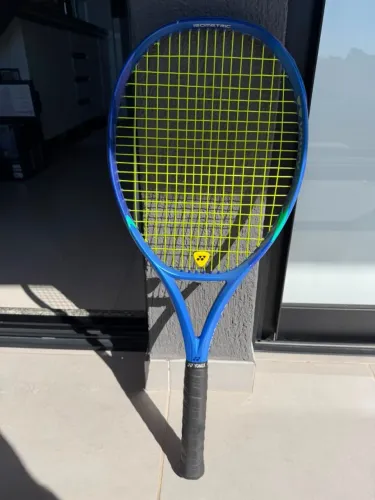 Raquete Yonex Ezone 100 2025 300g 16x19 L3 - Seminova