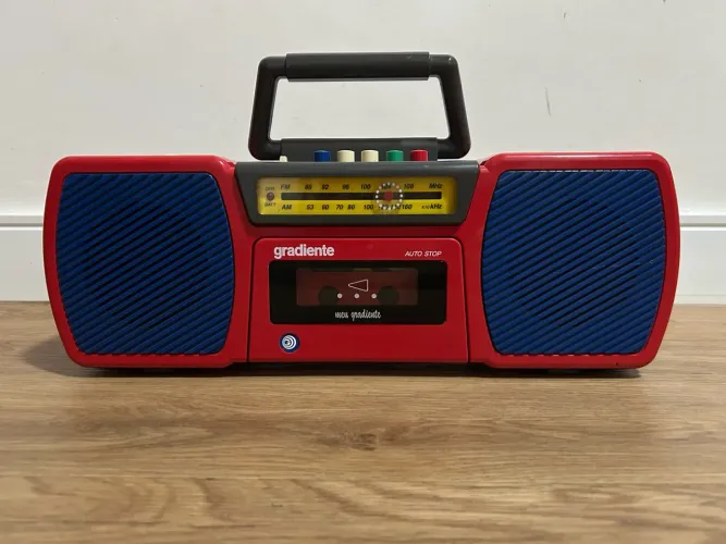 Boombox Gradiente - Rádio e Toca Fitas Meu Gradiente