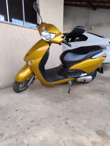 Honda biz Lead 110 2011 tudo funcionando
